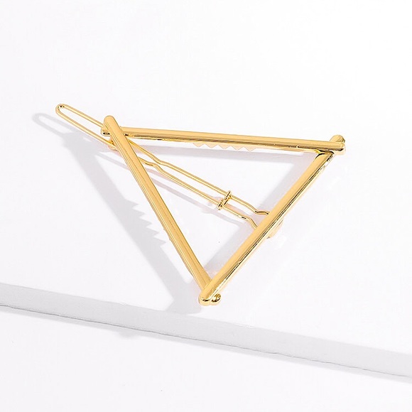⚜️𝟯𝟬%𝗢𝗙𝗙 𝗯𝘂𝗻𝗱𝗹𝗲𝘀 𝟯+⚜️ NEW Triangle Classic Minimalist Style Barrette - Picture 8 of 12